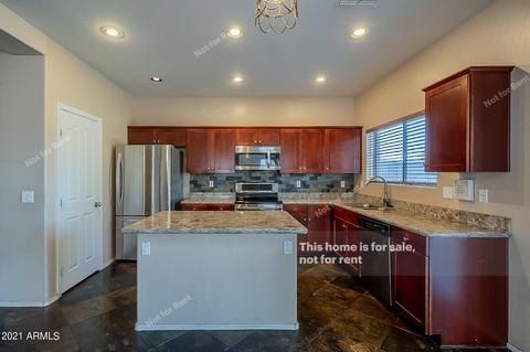 116 E Milada Dr, Phoenix, AZ 85042 photo 4
