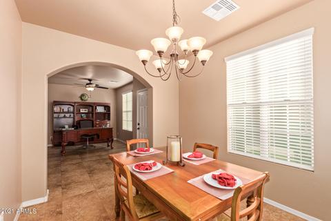 903 S Wallrade Ln, Gilbert, AZ 85296 photo 9