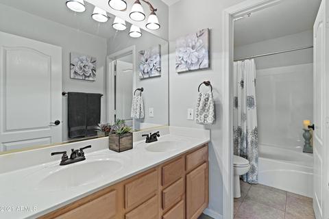 946 E Liberty Ln, Gilbert, AZ 85296 photo 19