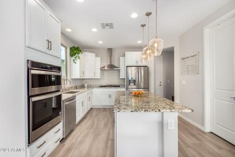 2847 E Tina Dr, Phoenix, AZ 85050 photo 10