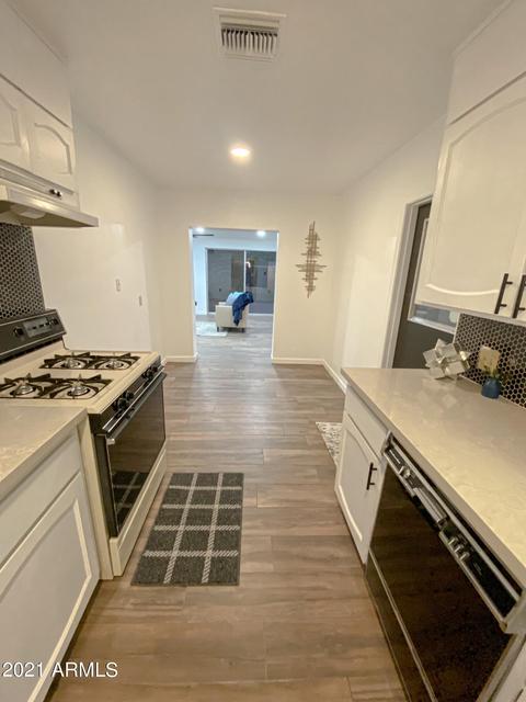 2211 N 28th St, Phoenix, AZ 85008 photo 6