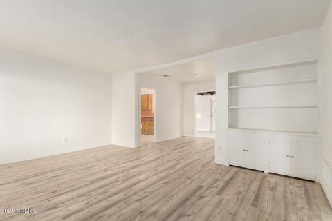 337 E Medlock Dr, Phoenix, AZ 85012 photo 5