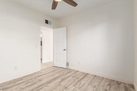 337 E Medlock Dr, Phoenix, AZ 85012 photo 20