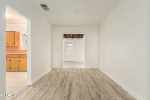 337 E Medlock Dr, Phoenix, AZ 85012 photo 7