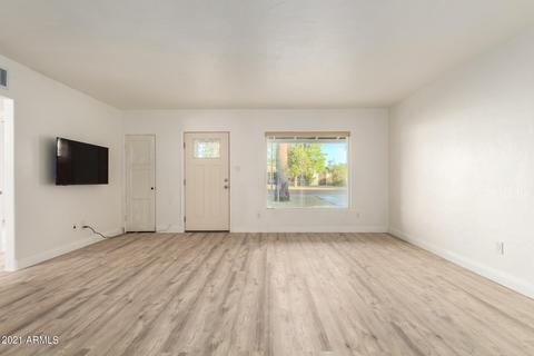 337 E Medlock Dr, Phoenix, AZ 85012 photo 4