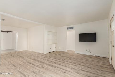 337 E Medlock Dr, Phoenix, AZ 85012 photo 6