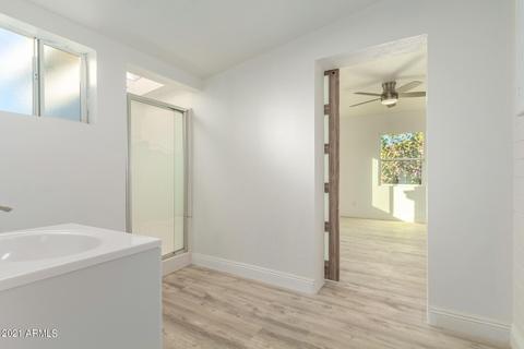337 E Medlock Dr, Phoenix, AZ 85012 photo 16