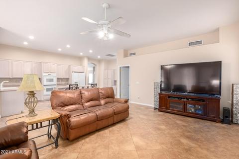 1515 E Stirrup Ct, Gilbert, AZ 85296 photo 4