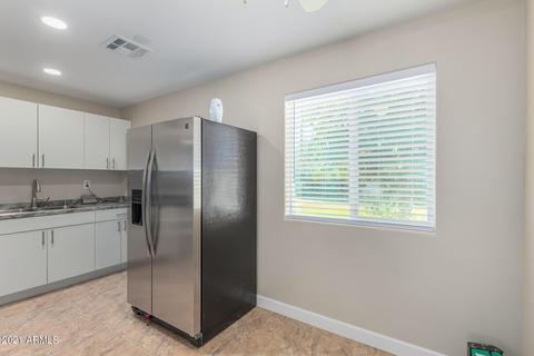 2202 N 37th Dr, Phoenix, AZ 85009 photo 12