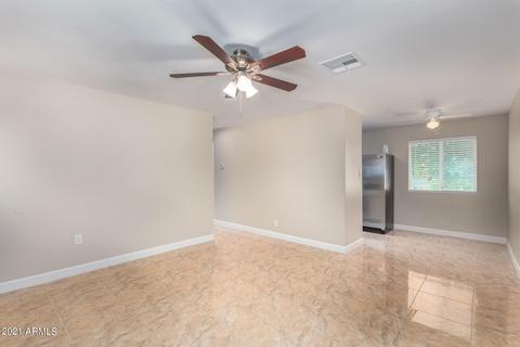 2202 N 37th Dr, Phoenix, AZ 85009 photo 8