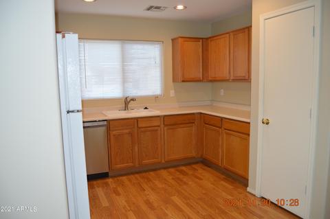 1727 E Horseshoe Ave, Gilbert, AZ 85296 photo 7