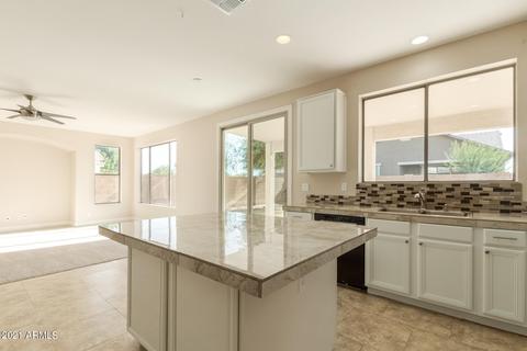 775 E Orchid Ln, Gilbert, AZ 85296 photo 13