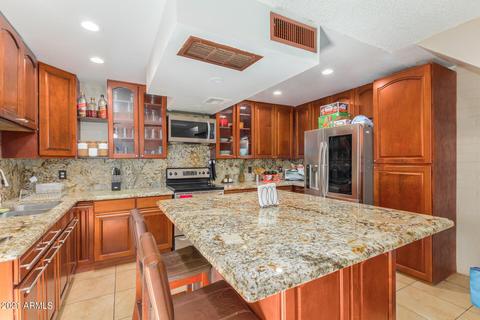 5040 N 40th Dr, Phoenix, AZ 85019 photo 9
