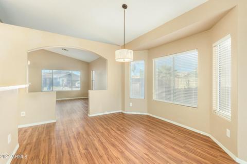 892 W Kroll Ave, Gilbert, AZ 85233 photo 12