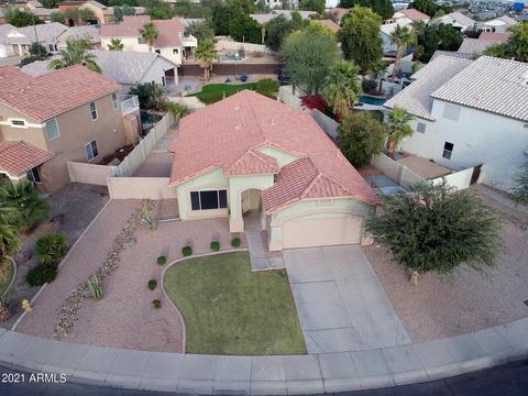 892 W Kroll Ave, Gilbert, AZ 85233 photo 4