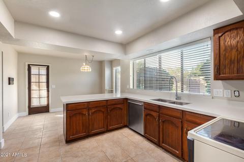 2128 E Woodman Dr, Tempe, AZ 85283 photo 10