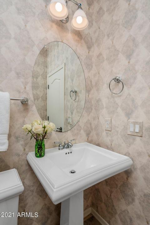 4469 S Cobblestone St, Gilbert, AZ 85297 photo 12