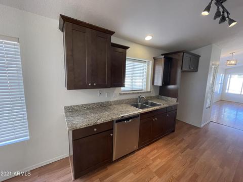 751 S Sequoia Dr, Gilbert, AZ 85296 photo 3