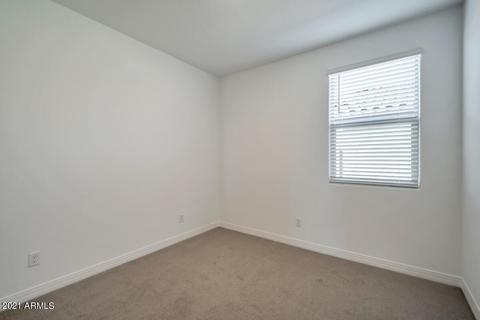 2372 E Kelly Dr, Gilbert, AZ 85298 photo 9