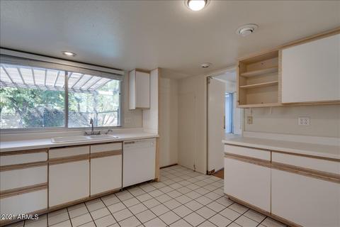 1920 E Meadow Dr, Tempe, AZ 85282 photo 5
