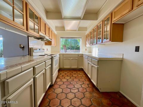 816 E Becker Ln, Phoenix, AZ 85020 photo 11