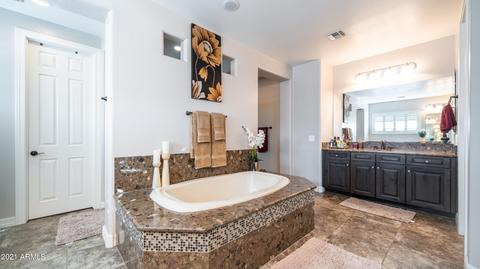 2207 E Lindrick Dr, Gilbert, AZ 85298 photo 35