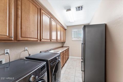 217 E Desert Wind Dr, Phoenix, AZ 85048 photo 16