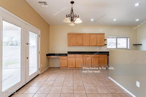 3723 E Liberty Ln, Gilbert, AZ 85296 photo 8