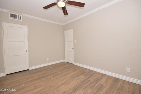 527 E Whitton Ave, Phoenix, AZ 85012 photo 4