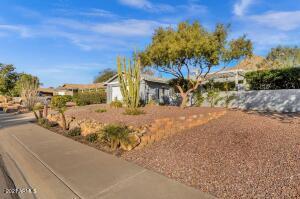 2440 E Dahlia Dr, Phoenix, AZ 85032 photo 2