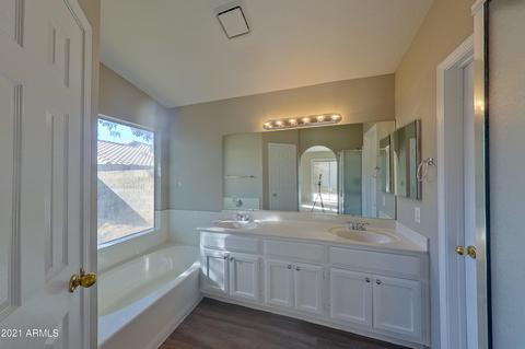 1913 E Anchor Dr, Gilbert, AZ 85234 photo 8