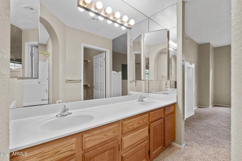1633 E Lakeside Dr #8, Gilbert, AZ 85234 photo 6