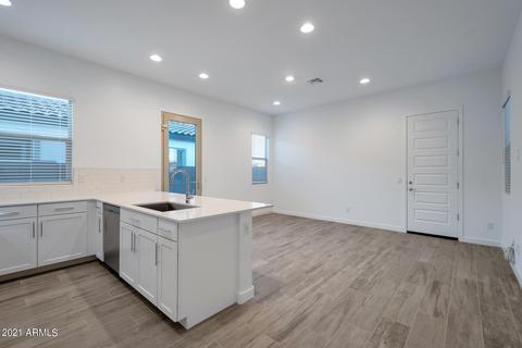 2523 E Ibis St, Gilbert, AZ 85297 photo 8