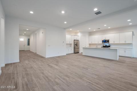 2523 E Ibis St, Gilbert, AZ 85297 photo 4