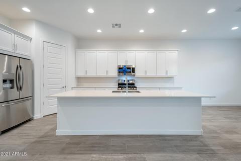 2523 E Ibis St, Gilbert, AZ 85297 photo 2