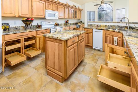 513 E Hearne Way, Gilbert, AZ 85234 photo 14
