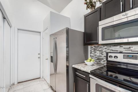 3910 E Wyatt Way, Gilbert, AZ 85297 photo 9