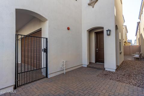 269 E Hackberry Dr, Chandler, AZ 85286 photo 3