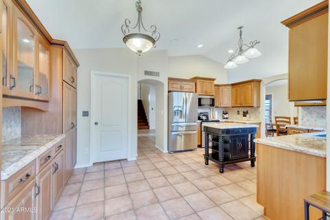 2322 E Granite View Dr, Phoenix, AZ 85048 photo 4