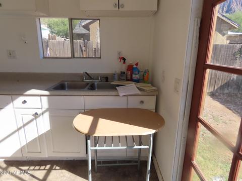 372 N Kellner Ave, Superior, AZ 85173 photo 9