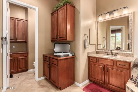 4566 E Nightingale Ln, Gilbert, AZ 85298 photo 29