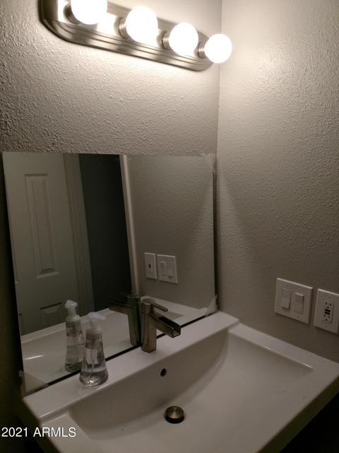 4102 E Saint Catherine Ave, Phoenix, AZ 85042 photo 11