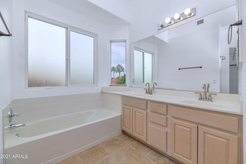 3221 E Tonto Ln, Phoenix, AZ 85050 photo 13