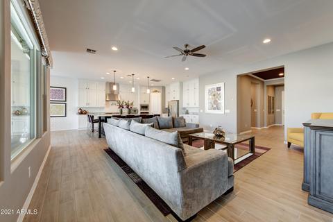 1076 E Knightsbridge Way, Gilbert, AZ 85297 photo 10