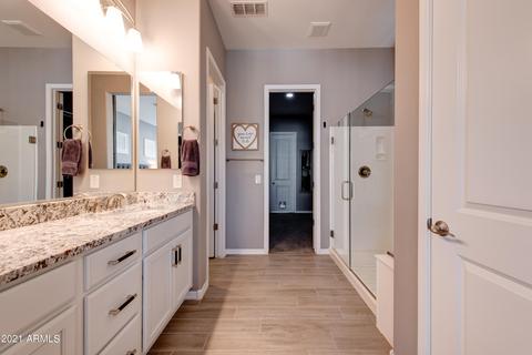 1076 E Knightsbridge Way, Gilbert, AZ 85297 photo 16