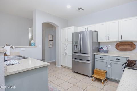 4208 E Rainbow Dr, Gilbert, AZ 85297 photo 11