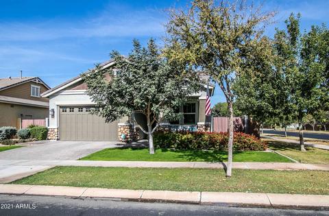 3074 E Pinto Dr, Gilbert, AZ 85296 photo 2