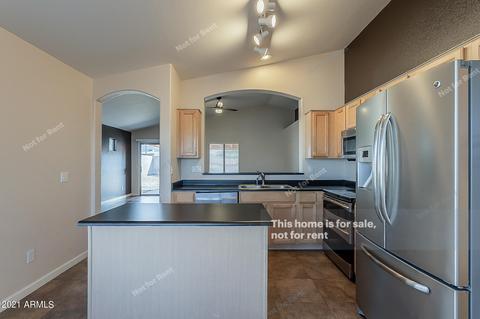 2117 S Cardinal Dr, Apache Junction, AZ 85120 photo 2