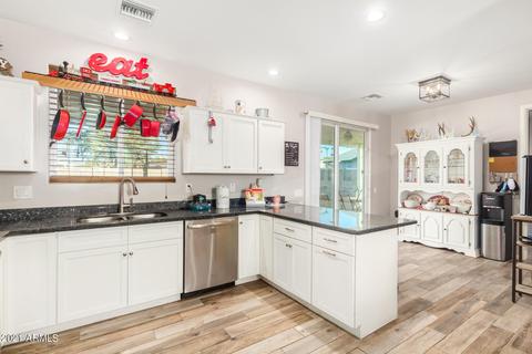 9524 E Casper Cir, Mesa, AZ 85207 photo 11