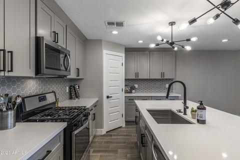 2871 E Cinnabar Ave, Phoenix, AZ 85028 photo 13